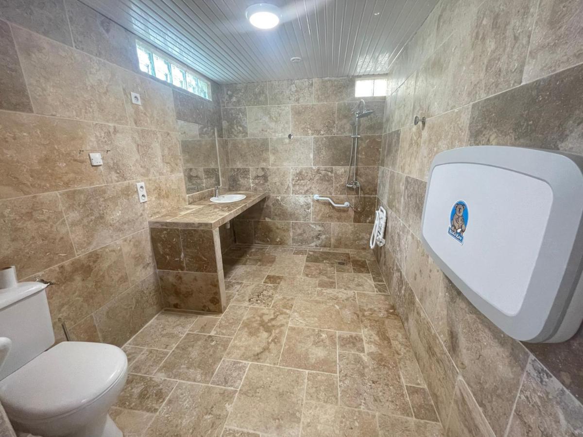 Camping Le Pressoir Petit-Palais-et-Cornemps Luaran gambar
