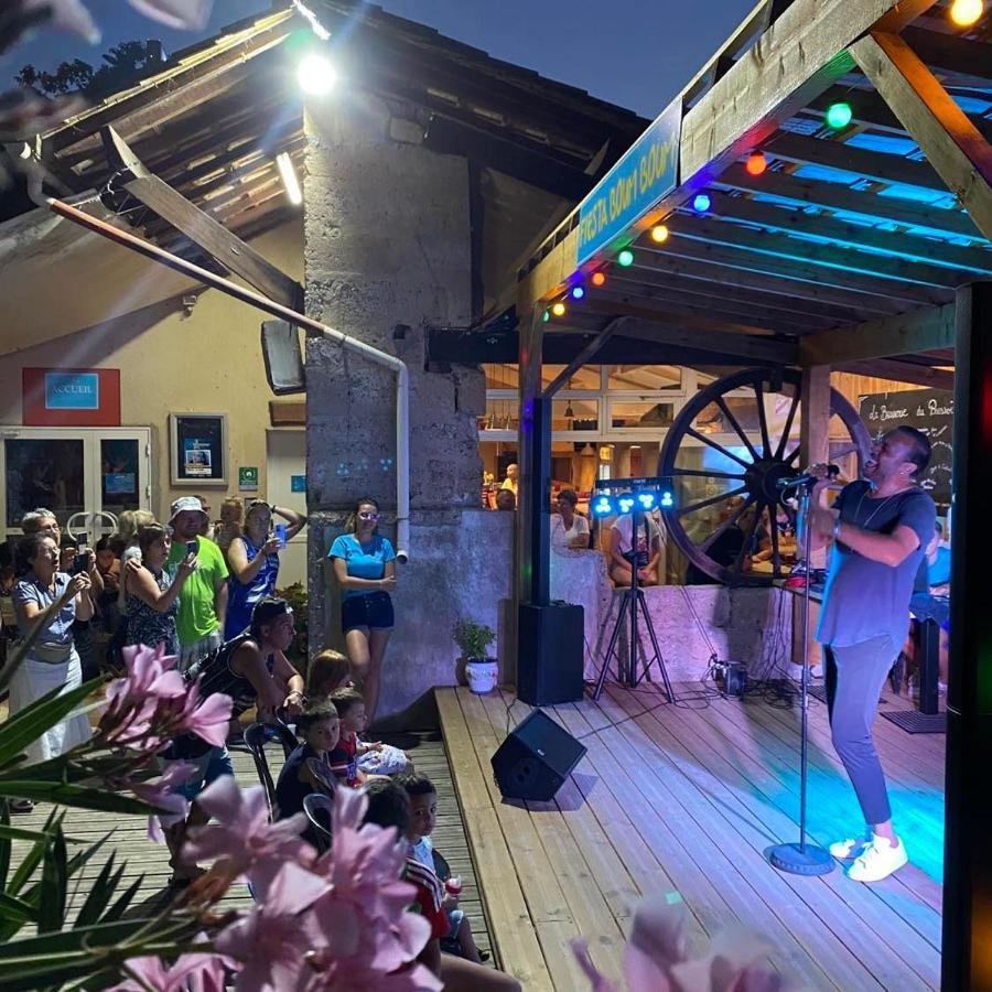 Camping Le Pressoir Petit-Palais-et-Cornemps Luaran gambar
